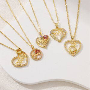 Collier en cuivre Série Fête des Mères 1, Chaîne de clavicule « Kiss Mom » en or 18 carats et zircon, Vente en gros transfrontalière - Product Image 2