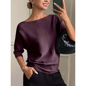 เสื้อสเวตเตอร์แบบเปิดไหล่สีดำคาร์บอนสำหรับผู้หญิง - Product Image 2