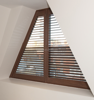 Volets de fenêtre sur mesure de forme spéciale ovale, ronde, triangulaire, demi-ronde, peints ou teints