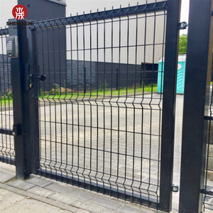 Panneau <span class=keywords><strong>de</strong></span> treillis métallique soudé enduit <span class=keywords><strong>de</strong></span> poudre unique Porte <span class=keywords><strong>de</strong></span> ferme Porte <span class=keywords><strong>de</strong></span> clôture métallique 3D - Product Image 3