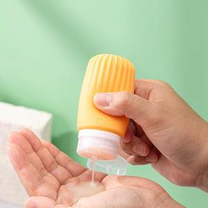 Paquete de 4 Botellas de Viaje Deportivas de Silicona de 3 oz, Libres de BPA, a Prueba de Fugas, Reutilizables, Aptas para Lavavajillas y <span class=keywords><strong>Microondas</strong></span>, de Gran Capacidad - Product Image 2