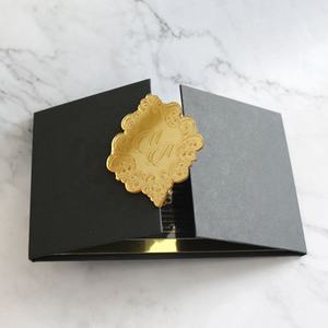 Portes pliantes à couverture rigide de luxe, Invitations transparentes en acrylique pour mariage et cartes d'<span class=keywords><strong>invitation</strong></span> personnalisées à couverture rigide - Product Image 3