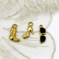 Collier de breloques en acier inoxydable en forme d'enveloppe, de bottes, de talons hauts, de lunettes, de cartes à jouer et de pendentifs cœur pour la fabrication de bijoux