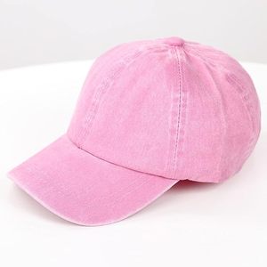 Gorra de béisbol de algodón lavado desgastado al por mayor, estilo vintage sin estructura, tipo Dad Hat, con logotipo bordado personalizado, color sólido, base lisa. - Product Image 4
