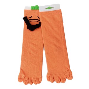 <b>Cute</b> Carrot Cartoon Mid-Calf <b>Socks</b> For Women Breathable Five-Finger Design Summer Wear Orange Color With Green Top - Product Image 4