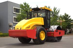 효율적인 건설 기계 풀 하이드로릭 롤러 콤팩터 12톤 14톤 양뿔형 도로 롤러 듀얼 엔진 모터 - Product Image 4