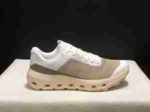 Zapatos para Caminar Cómodos de Marca Original al por Mayor, Zapatos para Correr Cloudvista 3 con Amortiguación - Product Image 3