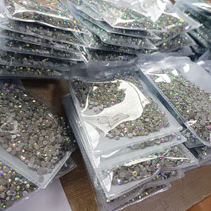 ขายตรงจากโรงงาน คุณภาพสูง มากกว่า 300 สี คริสตัลแก้วแบบติดร้อน 12 เหลี่ยม และ 16 เหลี่ยม  แบบหลังแบน - Product Image 6