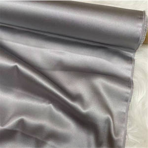 Tissu de luxe en soie de mûrier biologique charmeuse <span class=keywords><strong>satin</strong></span>ée 100% soie extensible noir uni pour robes, pyjamas et vêtements pour hommes - Product Image 2