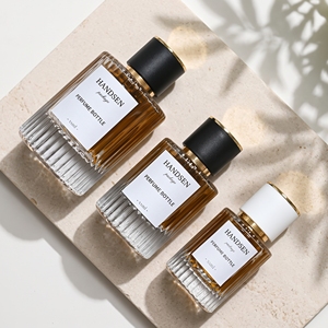 Botella de <span class=keywords><strong>Perfume</strong></span> Redonda Vacía de 30ml 50ml 100ml con Atomizador, Diseño Vertical Acanalado para Hombres y Mujeres, Envase de Fragancia Personalizado - Product Image 2