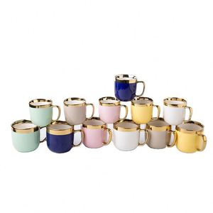แก้วเซรามิกเคลือบสีสันสดใสแบบกำหนดเอง แก้วกาแฟเซรามิกขอบทองพร้อมหูจับสีทอง - Product Image 5