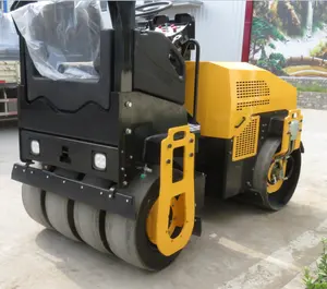 FYL-1200T Combinated Tires Road Roller 3000kg Hydraulic Vibration Roller For Sale