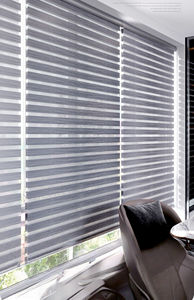 Stores zébrés modernes pour le salon Portes coulissantes et grandes fenêtres Filtre de lumière personnalisé avec bandes transparentes et opaques - Product Image 3