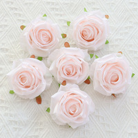 Tête de rose artificielle en soie lavande de haute qualité de 9 cm pour la décoration d'événements