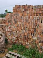 Briques d'argile rouge de qualité supérieure pour la construction technique frittée soigneusement empilée briques réfractaires solides minces