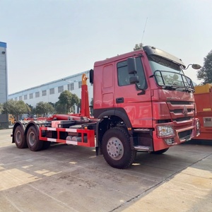 Camion benne à bras articulé Howo 6x4 à transmission manuelle, moteur diesel, pour collecte des déchets - Product Image 1