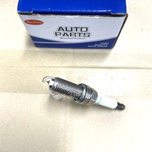 Haoxiang 90919-01280 FC16HR8 Resistore Auto Candele di Accensione <span class=keywords><strong>in</strong></span> Iridio e Platino per Toyota Porte NP140 - Product Image 2