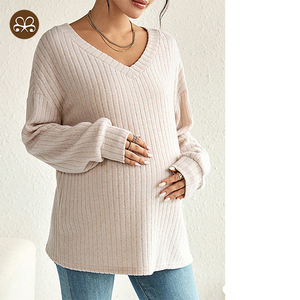 T-<span class=keywords><strong>shirt</strong></span> de maternité <span class=keywords><strong>enceinte</strong></span> à manches longues coupe ample avec col en V et épaules tombantes décontracté kaki OEM - Product Image 3