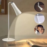 Lampe murale à clip magnétique multifonctionnelle LED Contrôle tactile Moderne Salon Lampe de bureau de taille moyenne Protection des yeux