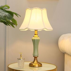 Lampe de bureau <span class=keywords><strong>libellule</strong></span> verte ou autre <span class=keywords><strong>couleur</strong></span> Lampe de table traditionnelle en céramique d'hôtel Lampe de table à led haut de gamme de luxe - Product Image 6