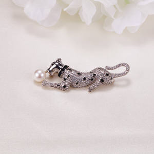 Broche en alliage de cuivre style léopard en gros, bouton DIY, épingle droite, perle d'eau douce, fleur de poitrine, accessoire de mode - Product Image 4