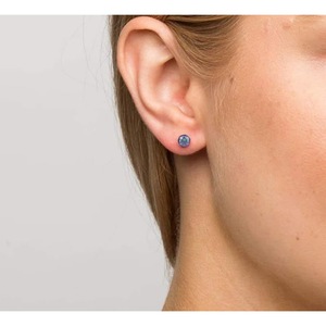 Boucles d'oreilles clous en acier inoxydable avec zircon cristal serti clos, pour usage quotidien - Product Image 4
