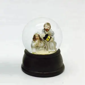 Globo de nieve religioso, cristal brillante, decoración navideña, Natividad, barato, 50mm