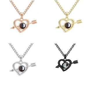 Vente chaude <span class=keywords><strong>100</strong></span> je t'aime langue Projection collier une flèche en forme de coeur collier personnalisé Photo pendentif pour les femmes - Product Image 2