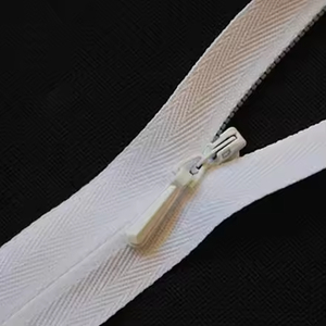 Pantalon de robe à queue fermée en nylon 3 # avec fermeture à glissière en laiton sur le côté invisible Qipao Accessoires de vêtement Matériau en alliage plastique - Product Image 4