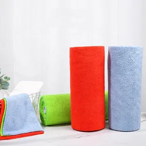 Microfibre sur un rouleau déchirer serviettes de nettoyage chiffons réutilisables et lavables pour voiture maison garage ou cuisine