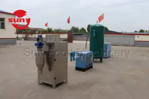 China Leverancier Hoge Hele Kernel Rate Moer Dunschiller Hazelnoot Cashewnoten Air Type Peeling Machine Pinda Arachide Peeling Machine