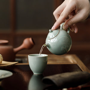 Guanlan Banana Moonlight Relief Jade Hat Teapot Ceramic Handmade Kung Fu <b>Tea</b> <b>Set</b> Round With Lid Afternoon <b>Tea</b> - Product Image 2
