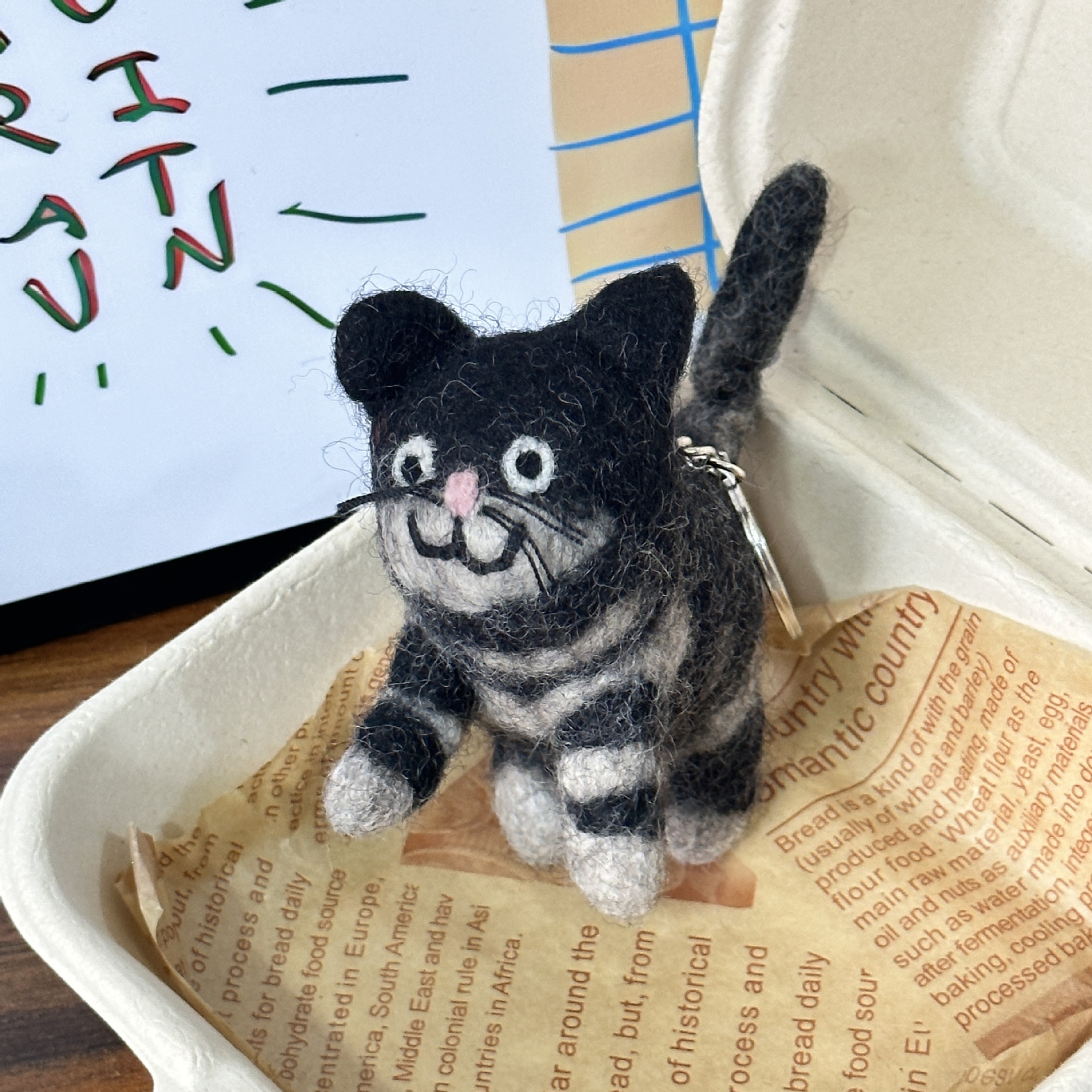 Black Kitten [Two colors shipped randomly]