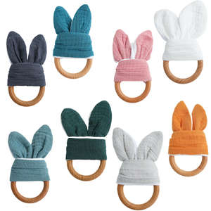 <span class=keywords><strong>Oreille</strong></span> <span class=keywords><strong>de</strong></span> <span class=keywords><strong>lapin</strong></span> en mousseline <span class=keywords><strong>de</strong></span> coton personnalisée poignée d'entraînement pour bébé <span class=keywords><strong>anneau</strong></span> <span class=keywords><strong>de</strong></span> <span class=keywords><strong>dentition</strong></span> en bois <span class=keywords><strong>oreille</strong></span> <span class=keywords><strong>de</strong></span> <span class=keywords><strong>lapin</strong></span> hochet en bois <span class=keywords><strong>anneau</strong></span> <span class=keywords><strong>de</strong></span> <span class=keywords><strong>dentition</strong></span> - Product Image 6