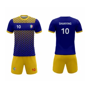 Equipe com logotipo impresso vestindo camisa de futebol esportiva barata com novo design