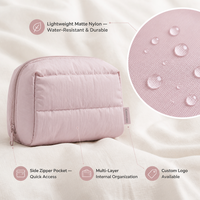 Bolsa de Aseo Impermeable Acolchada Rosa Pálido con Logotipo Personalizado, Bolsa de Cosméticos de Viaje de Gran Capacidad para Mujer, de Nailon y Poliéster Suave