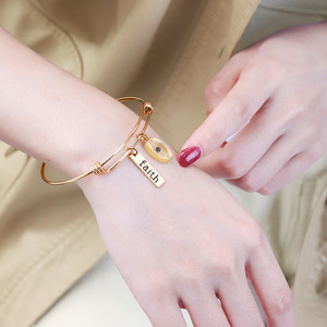 MOQ 1 pièce - Bracelet ajustable minimaliste avec pendentif ovale 'Graine de Foi' pour femme, bijou de poignet élégant et tendance pour le quotidien - Product Image 3