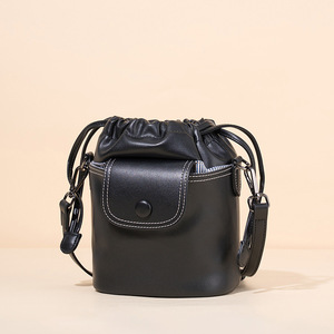 Borse a Secchiello in Vera Pelle con Coulisse per Donne, Borse a Tracolla e a Spalla in Pelle di Vacchetta Semplici e alla Moda - Product Image 6