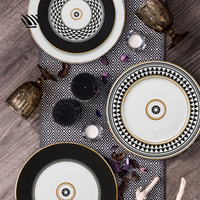 Ensemble d'assiettes en céramique noir-blanc-or d'inspiration Art déco Motifs géométriques pour une décoration de table de mariage élégante Attrayant