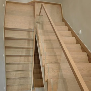 Gradini per Scale in Rovere di Grande Successo dalla Fabbrica Design Moderno e Minimalista Gradini per Scale Interne in Legno Massello - Product Image 6