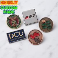 Pins de revers personnalisés en métal émaillé, badges de blason pour les anciens étudiants universitaires, souvenirs de remise de diplôme, pins de blason d'école gravés