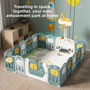 Parc de jeu pliable pour bébé avec barrière de sécurité, balançoire et tapis d'éveil - Aire de jeu portable intérieure/extérieure pour bébés et tout-petits - Product Image 2