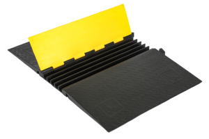 Rampe de protection de câbles robuste à 5 canaux - Capacité de charge de 22 000 lb - Product Image 3
