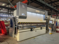 220t/4000 Da69t 8 + 1 axe Z CNC presse plieuse hydraulique outil tôle pliante plieuse