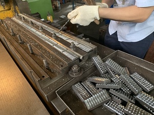 API Hướng dẫn sử dụng tong chết và trượt chèn chết cho ống khoan trượt loại du dài - Product Image 3