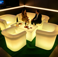 Verhuurbare buitenbar LED bar meubelsets met afstandsbediening, kleurveranderend, waterdicht, nachtclub, plastic LED verlichte barbank en -stoel