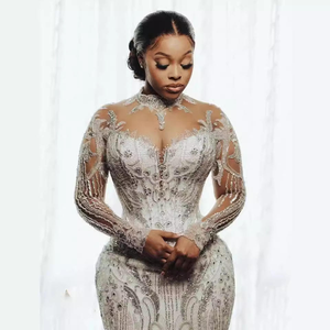 Nouvelle Robe de Mariée Sirène Africaine de Luxe en Dentelle, Paillettes et Perles, Écologique, à Manches Longues - Product Image 1