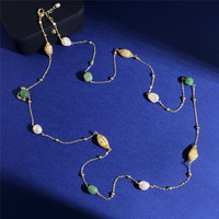 Collier long en pierres de couleur émeraude Olives Pearl, 115 cm