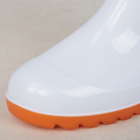 Sepatu Kerja PVC Tahan Air Anti Selip Tahan Minyak Tahan Asam Alkali Cocok untuk Pabrik Makanan Dapur Rumah Potong Hewan