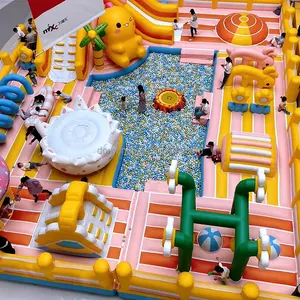 फ़ैक्टरी अनुकूलित वाणिज्यिक बड़े स्थान वाला इन्फ्लैटेबल मनोरंजन पार्क बच्चों का इन्फ्लैटेबल बाउंसिंग खेल का मैदान